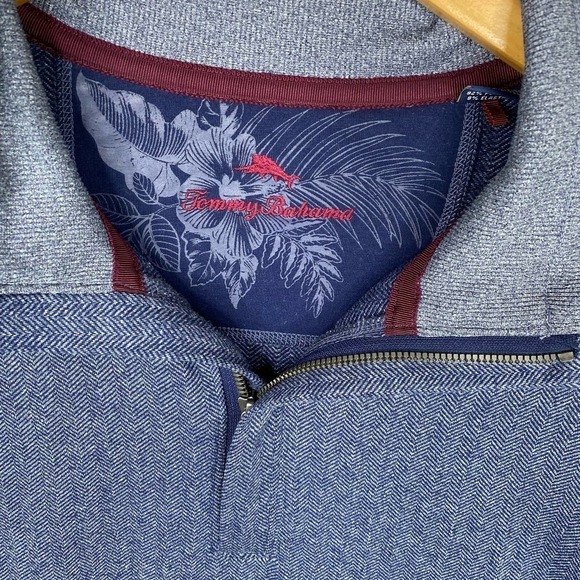 Men's Tommy Bahama Heathered Blue Herringbone 1/4 Zip Pullover- Medium - Picture 2 of 5